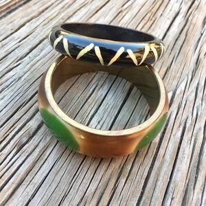 2 ANTHROPOLOGIE beautiful bangle bracelets-jewelry